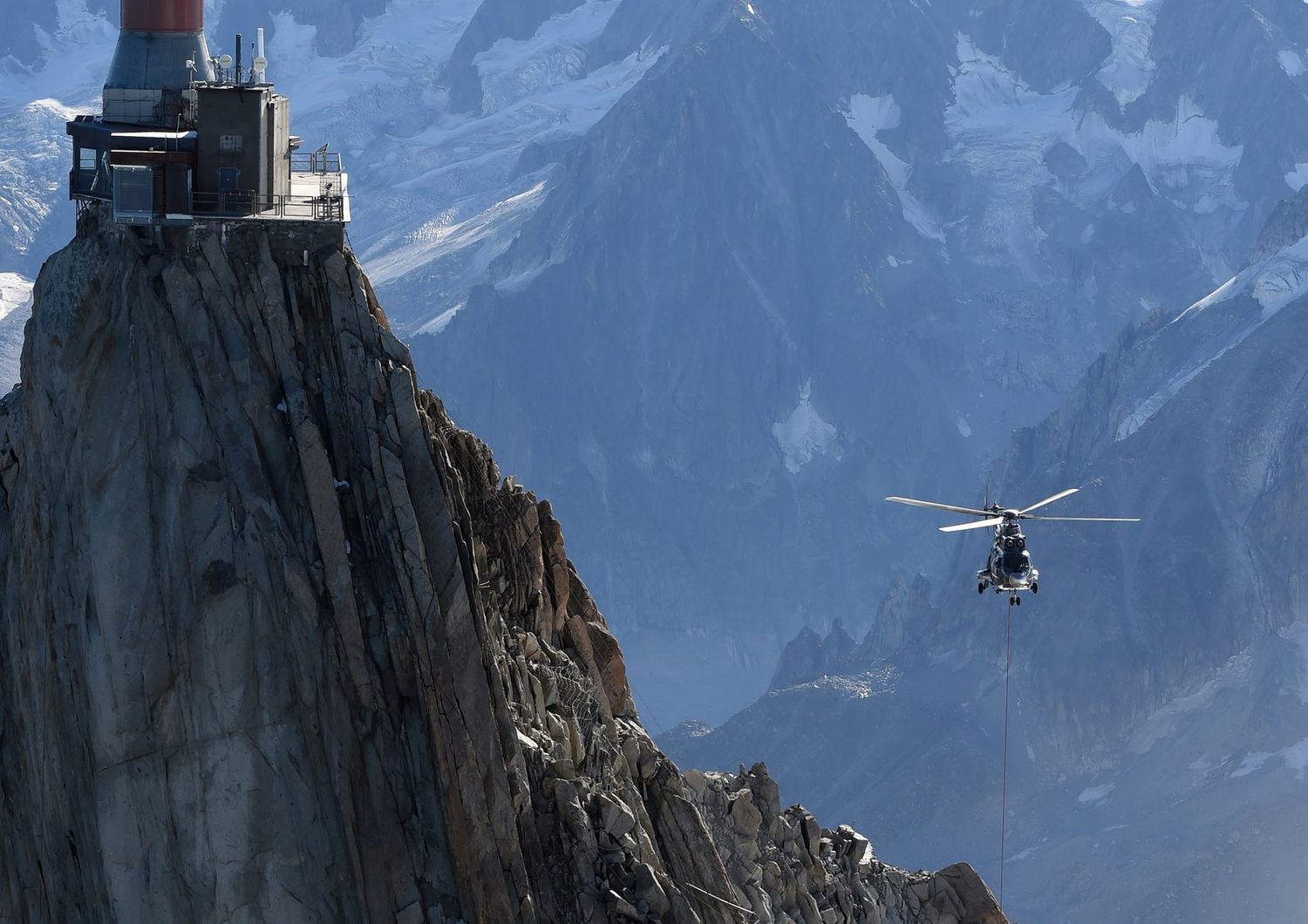 Aiguille du Midimontagnachamonixelicottero (afp)