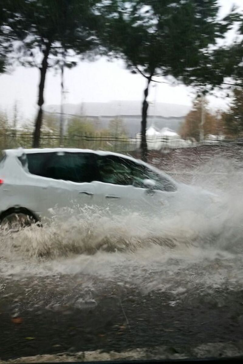 Pioggia temporale nubifragio