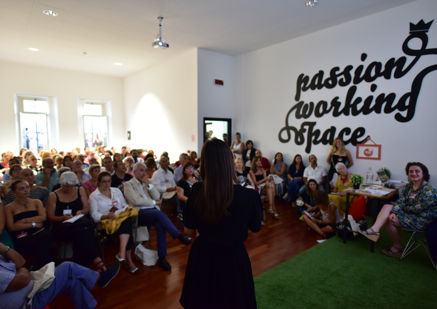 Host Airbnb fanno squadra, a Roma Home sharing club - Video