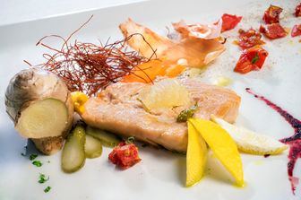 Salmone in scatola con limone e zenzero&nbsp;