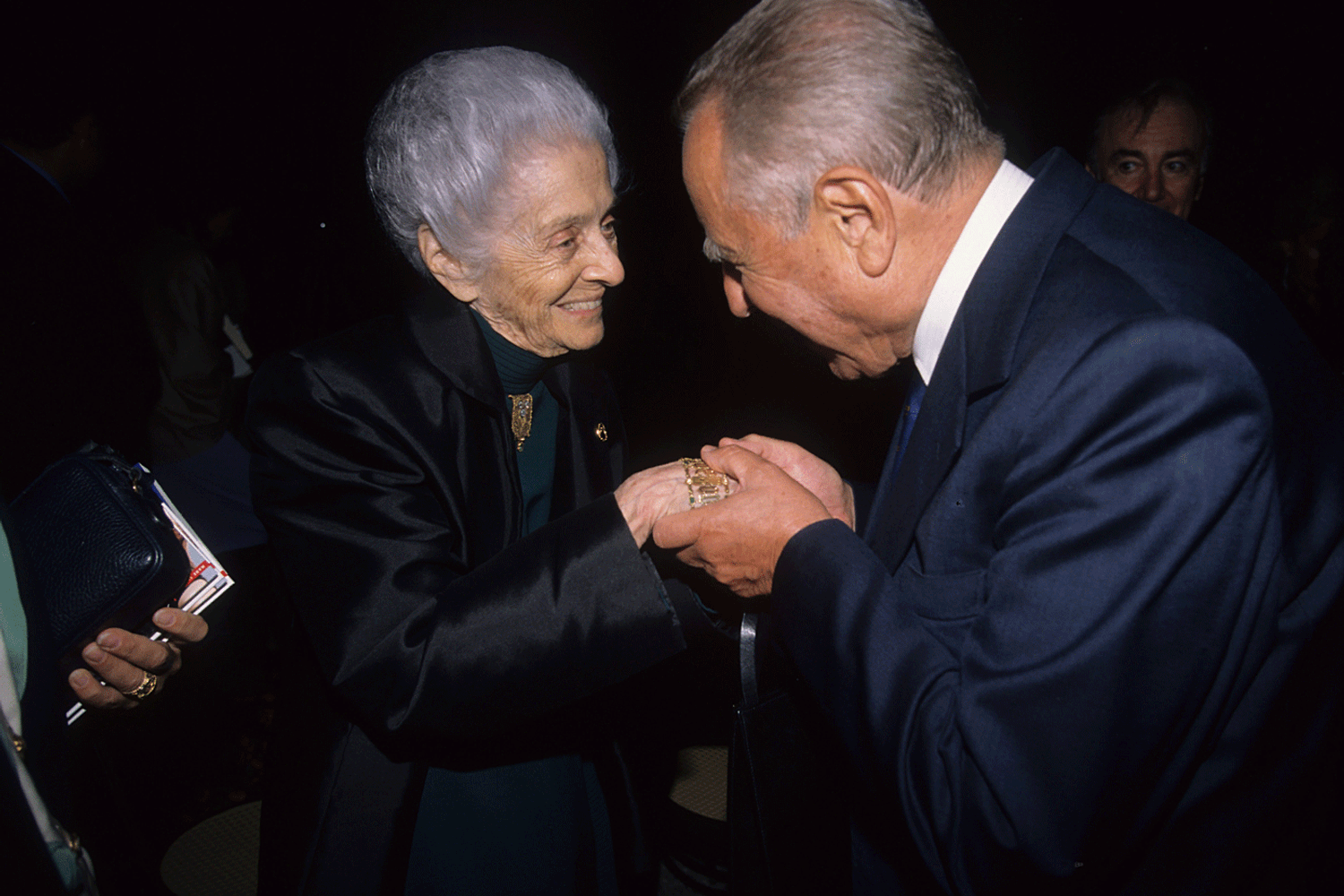 13 dicembre 1996, Ciampi ministro del Tesoro in un momento con Rita Levi Montalcini (Imagoeconomica)&nbsp;