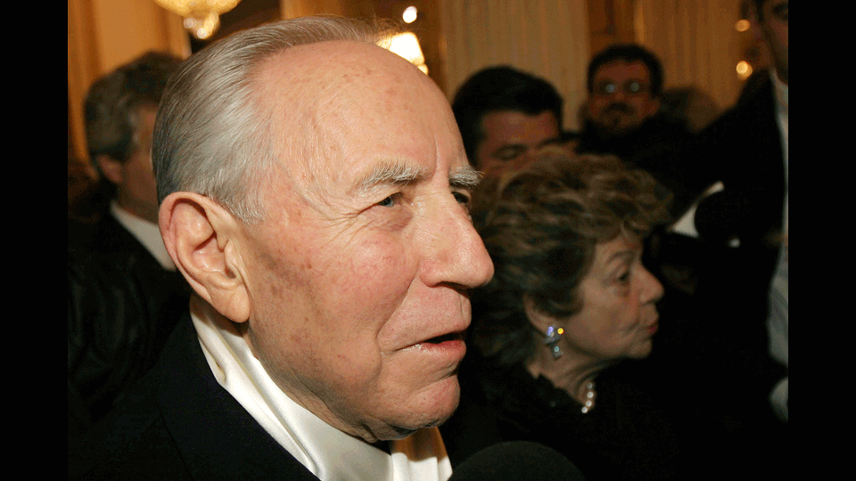 Carlo Azeglio Ciampi occasione della prima festa Nazionale dei nonni sottolineo' in un messaggio l'importanza del ruolo all'interno di ogni famiglia