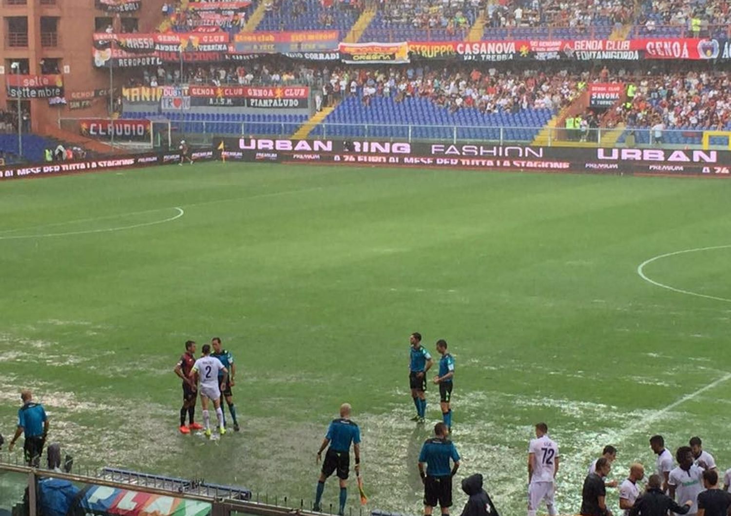 Genoa Fiorentina campo allagato&nbsp;