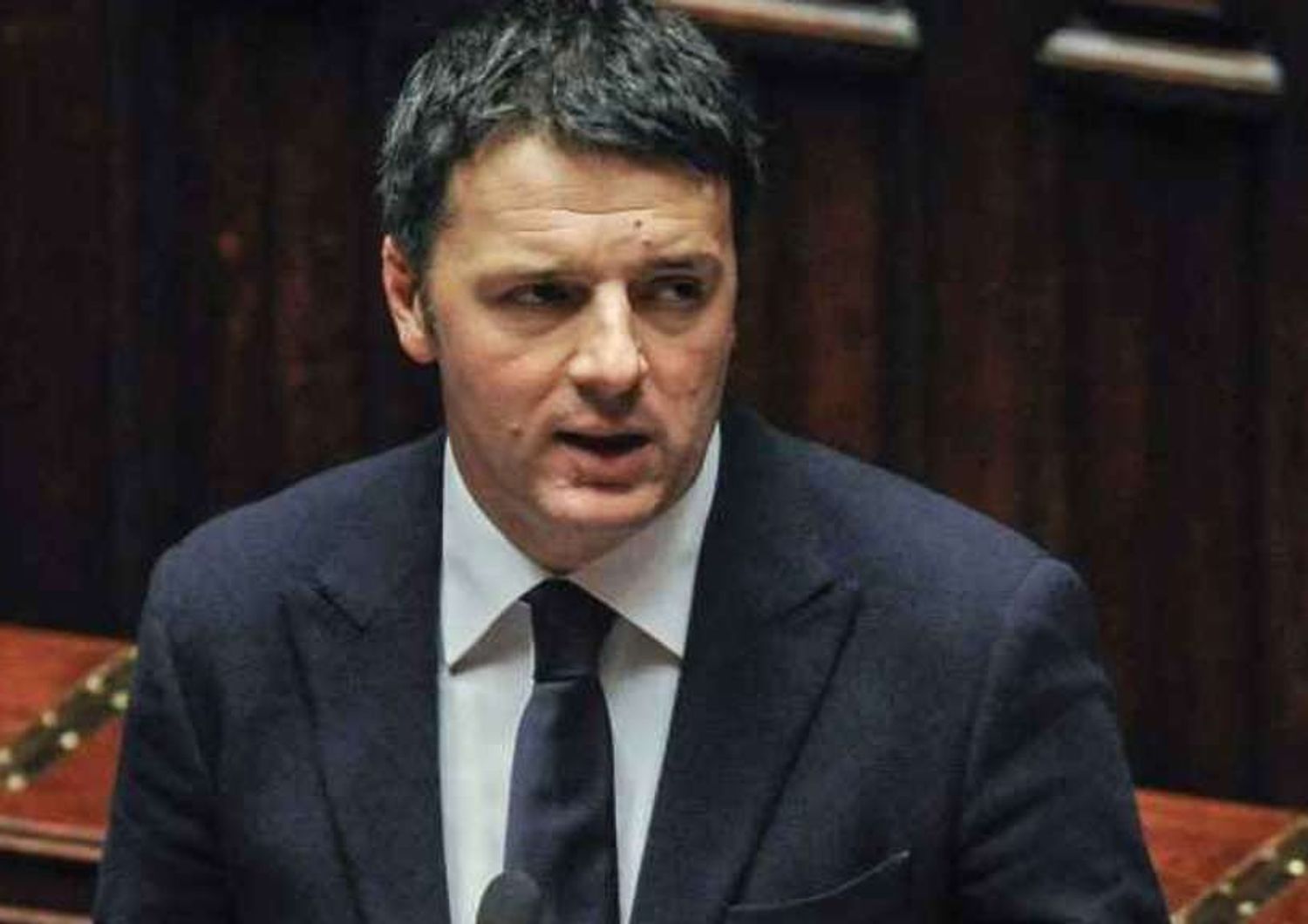 Curro' lascia M5S, Renzi&nbsp; "Collaborate&nbsp; o andrete in pezzi"