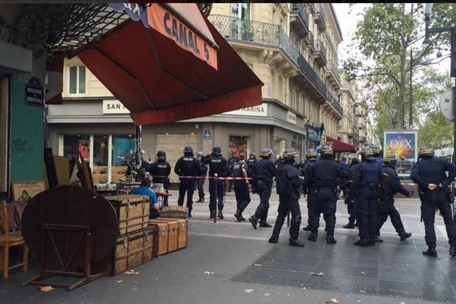 &nbsp;Parigi attacco terroristico a Saint Denis (twitter)