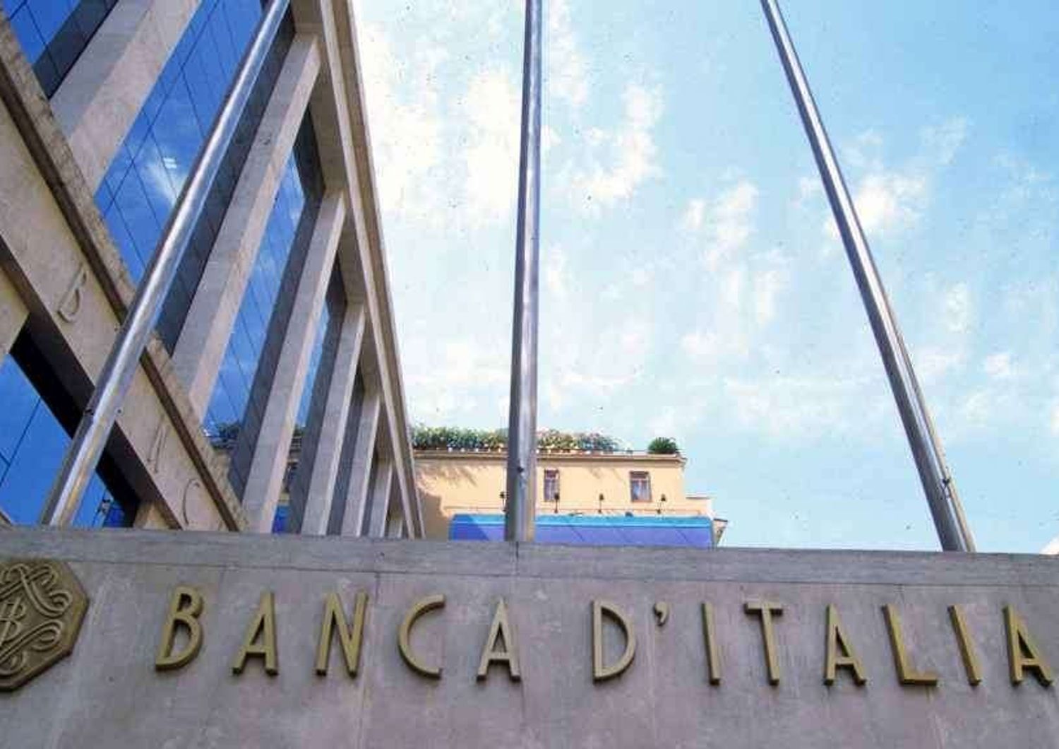 Bankitalia: stretta su bonus e stipendi dei manager delle banche