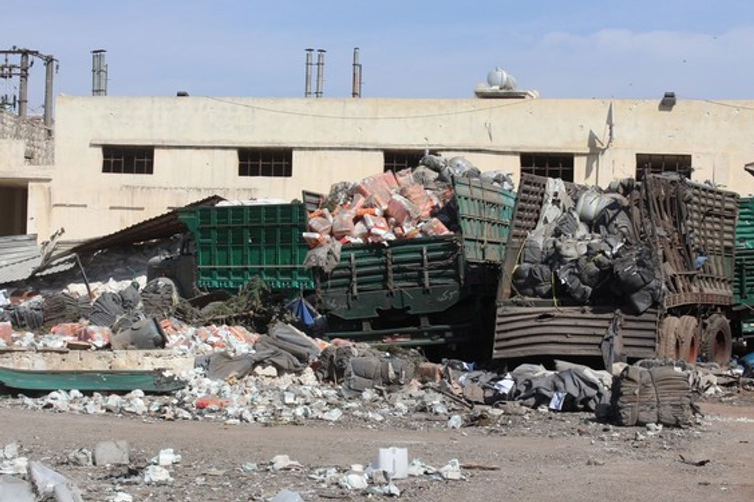 &nbsp;Siria convoglio aiuti umanitari colpito da aviazione usa ad aleppo (afp)