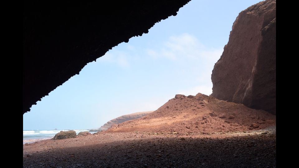 Ignote le cause che hanno portato al crollo della meraviglia sulla costa atlantica. Legzira si trova a 170 km da Agadir. (Afp)