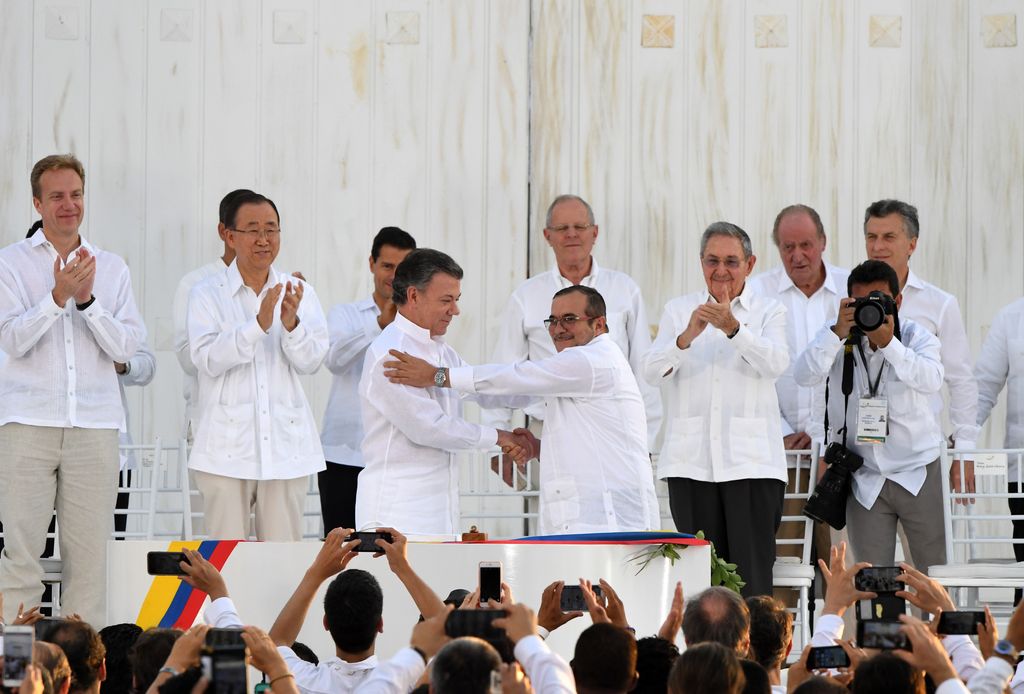 &nbsp;Pace Colombia e Farc Santos