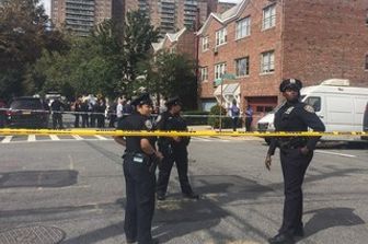 &nbsp;Esplosione nel Bronx - poliziotti New York (Afp)