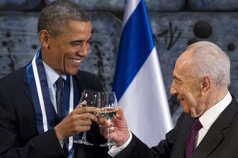 Shimon Peres con il presidente americano Barack Obama il 21 marzo 2013 (Afp)&nbsp;