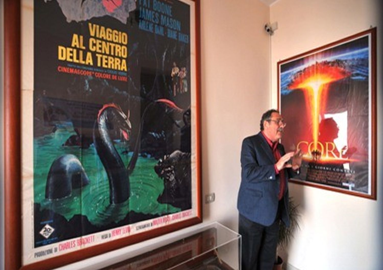 Museo Geofisico di Rocca di Papa - inizio percorso con manifesti film 'Viaggio al centro della Terra' e 'Core'&nbsp;(Ingv)