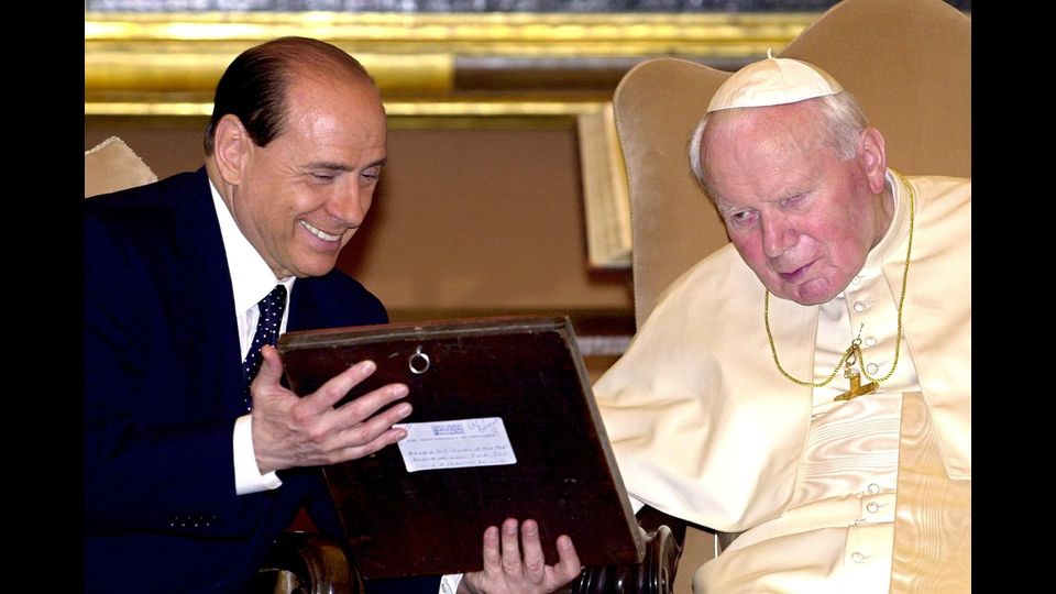 Con Papa Giovanni Paolo II nel 2001