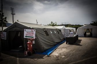Ospedale da campo (Afp)&nbsp;