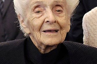 Rita Levi-Montalcini (Torino, 22 aprile 1909 &ndash; Roma, 30 dicembre 2012)&nbsp;Neurologa e senatrice a vita, ottiene il massimo riconoscimento per la medicina nel 1986 &nbsp;&quot;per le sue scoperte e l'individuazione di fattori di crescita cellulare&quot;