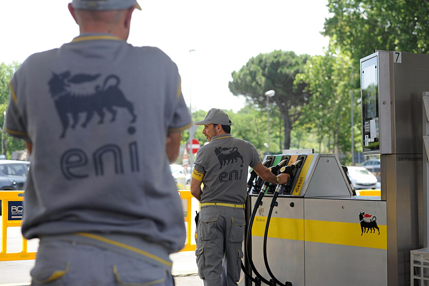 &nbsp;Benzina carburante stazione servizio Eni