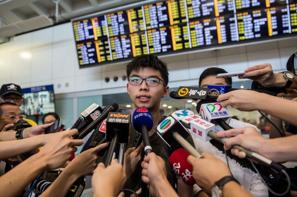 Joshua Wong (C) attivista di Occupy Central (Afp)
