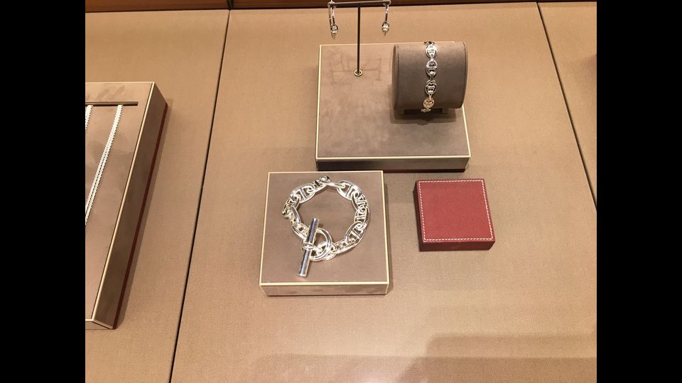 1927 - Primo gioiello di Herm&egrave;s, il bracciale Filet de selle. Foto di Luisa Berti - Agi&nbsp;