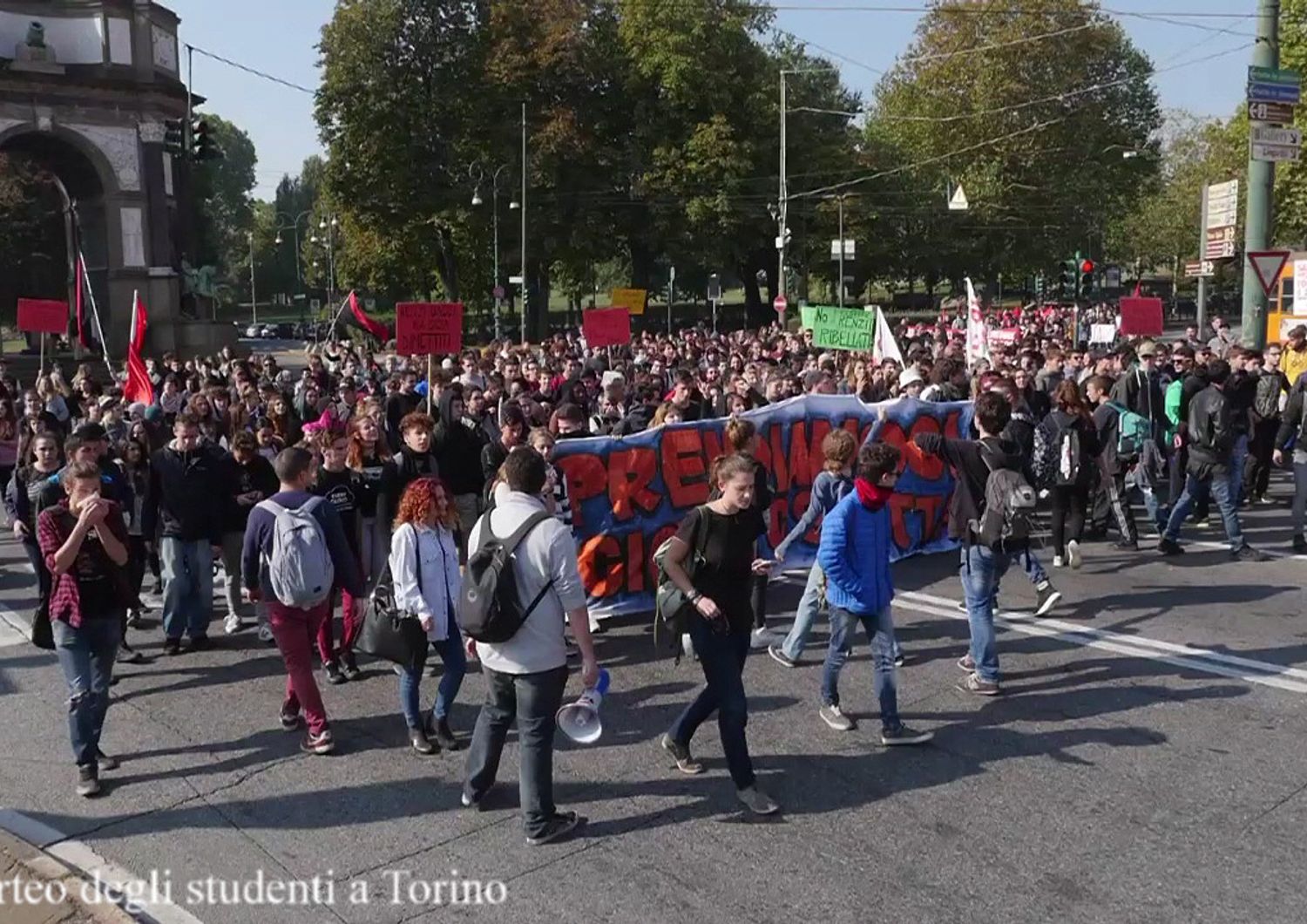 &nbsp;Manifestazione studenti contro la buona scuola Torino