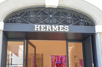 &nbsp;Hermes