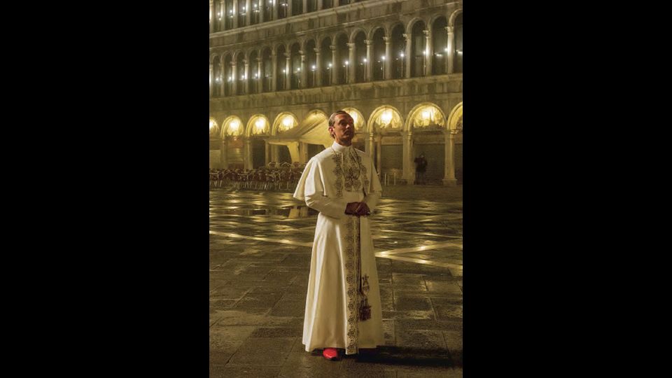 &quot;The Young Pope&quot; &egrave; stato girato tra Stati Uniti, Italia e Vaticano ed &egrave; costato 40 milioni di euro