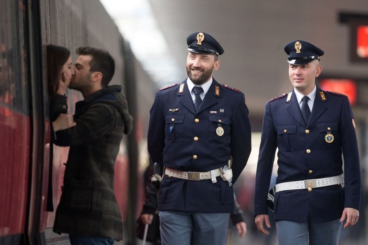 &nbsp;la polizia che non ti aspetti (foto massimo sestini)