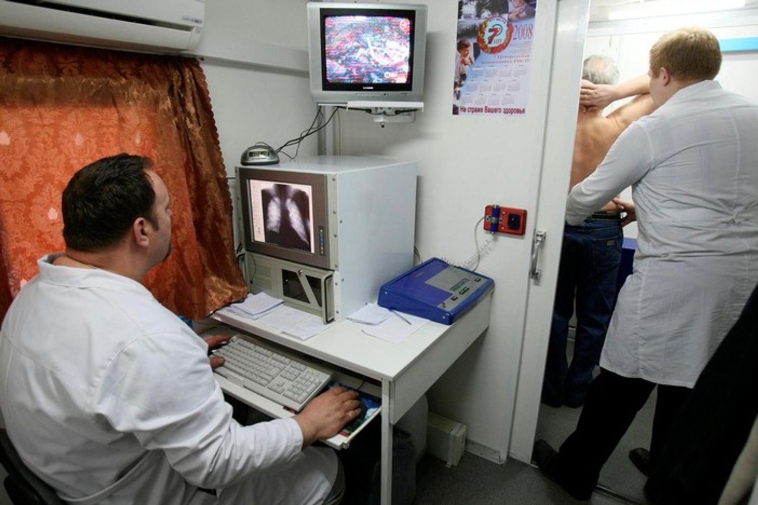 &nbsp;tbc tubercolosi lastre polmoni rx torace (agf)