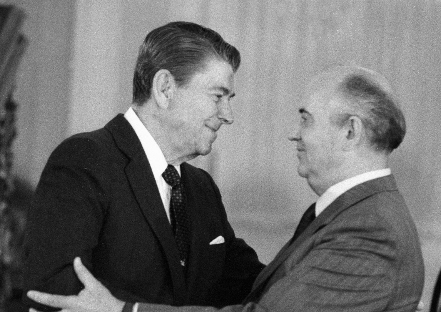 &nbsp;Mikhail Gorbachev Ronald Reagan (afp)