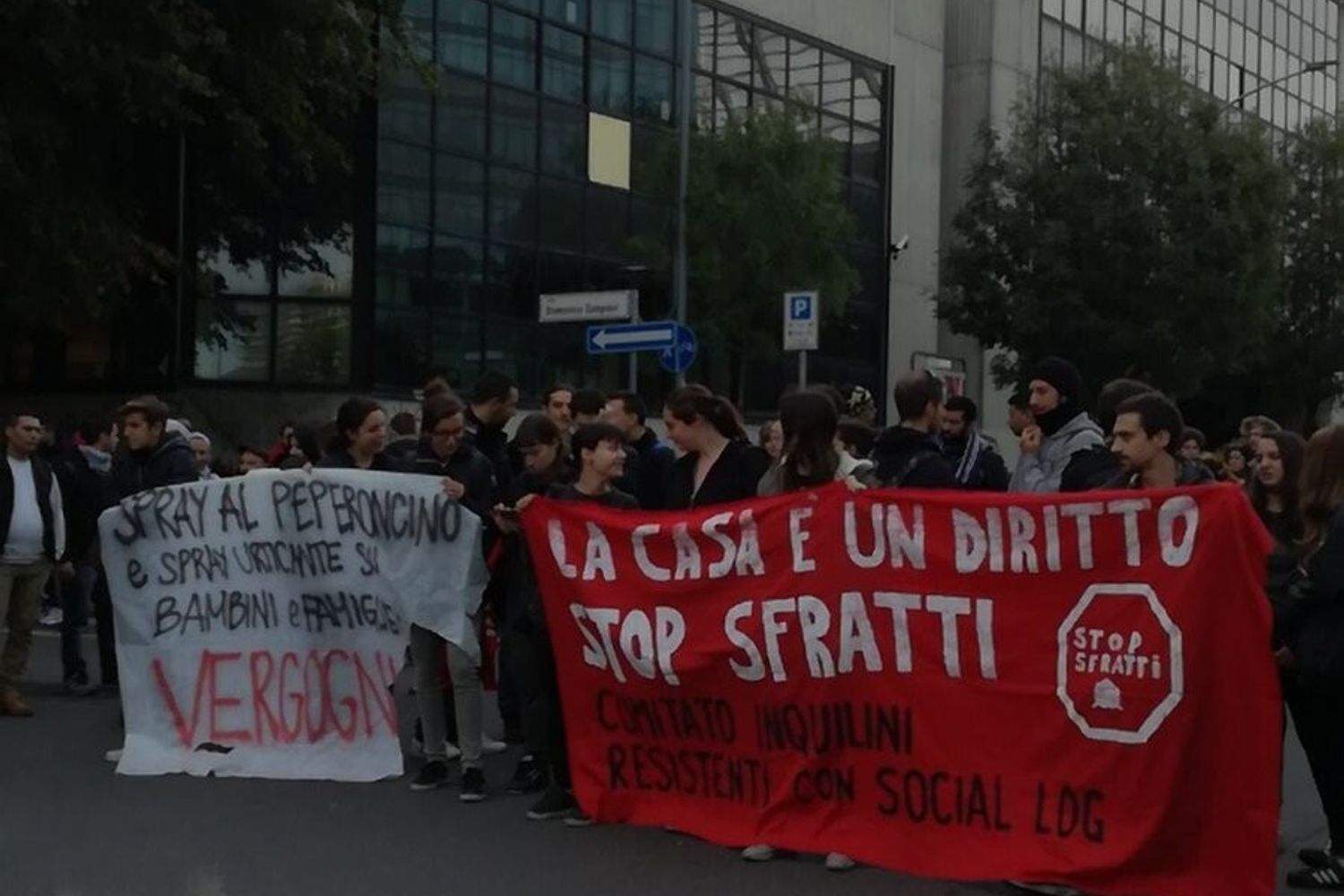 &nbsp;Bologna sgombero sfratti via de maria (twitter)