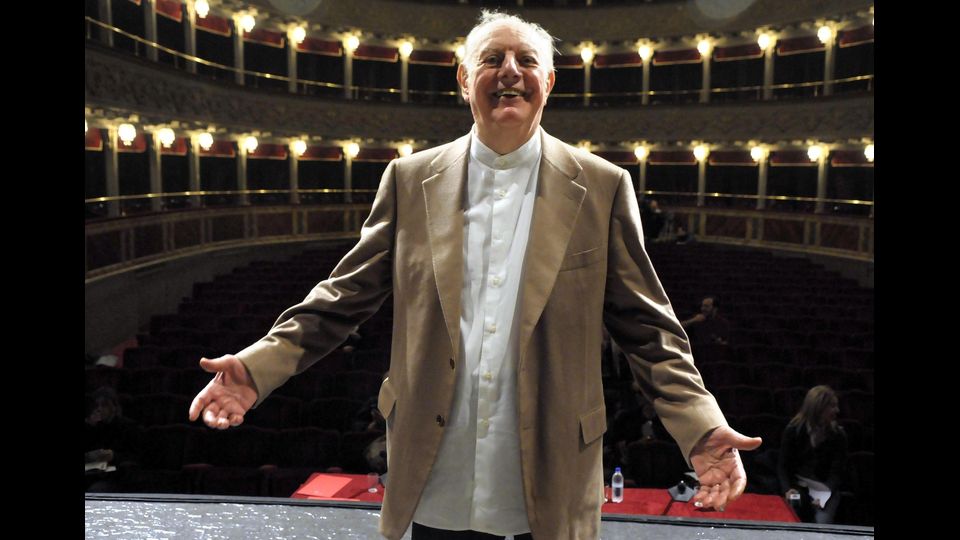 Dario Fo durante la presentazione dello spettacolo 'Sotto non si paga', 2008