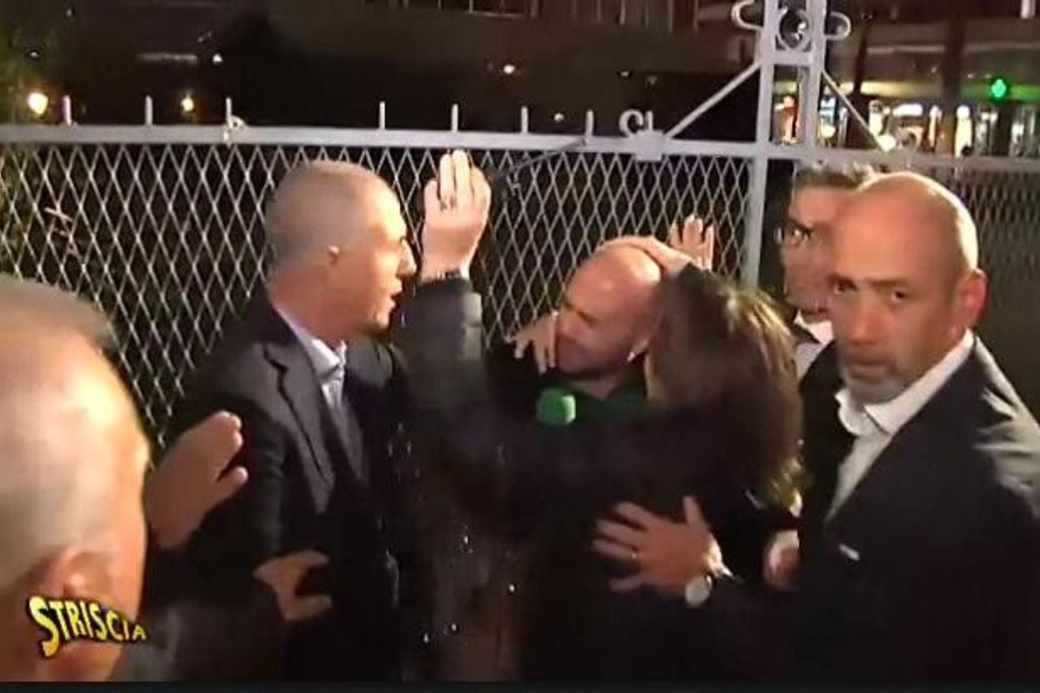 &nbsp;Striscia la notizia aggressione a Luca Abete
