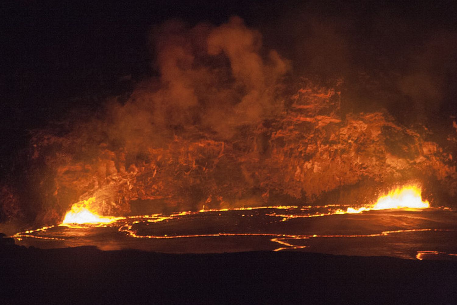 colata lava vulcano Kilauea, sull'isola di Hawaii (Afp)