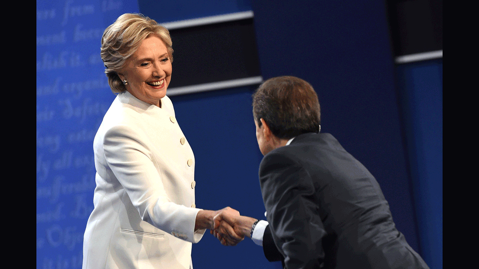 Usa 2016, Hillary Clinton e Chris Wallace della Fox News moderatore del confronto in tv con Donald Trump (Afp) &nbsp;