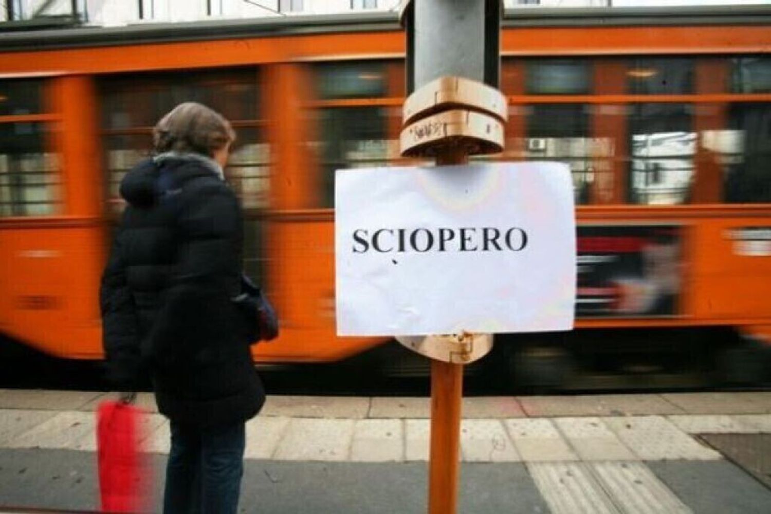&nbsp;sciopero metro trasporti autobus roma (foto da mediamanager)