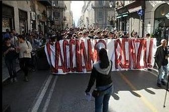 Renzi contestato a Palermo (foto da Twitter)&nbsp;