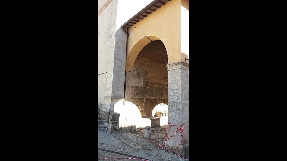 &nbsp;Terremoto Italia centrale, Basilica di San Benedetto Norcia (foto di Marco Traini, Agi) 27 ottobre 2016