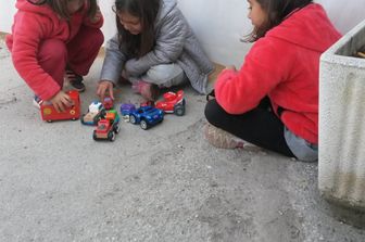 &nbsp;Terremoto sisma marche macerata bambini giocattoli (foto di Vincenzo Castellano, Agi - 28-20-2016)