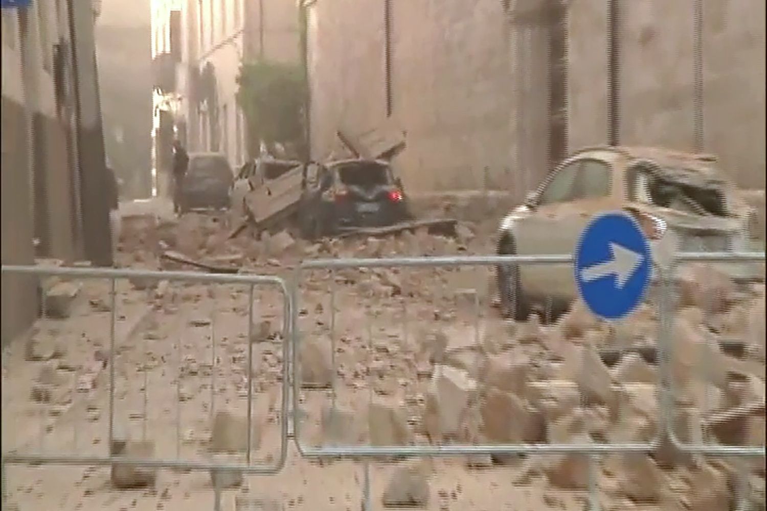 &nbsp;&nbsp;Norcia, terremoto di magnitudo 6.5 (Afp) 30 Ottobre 2016