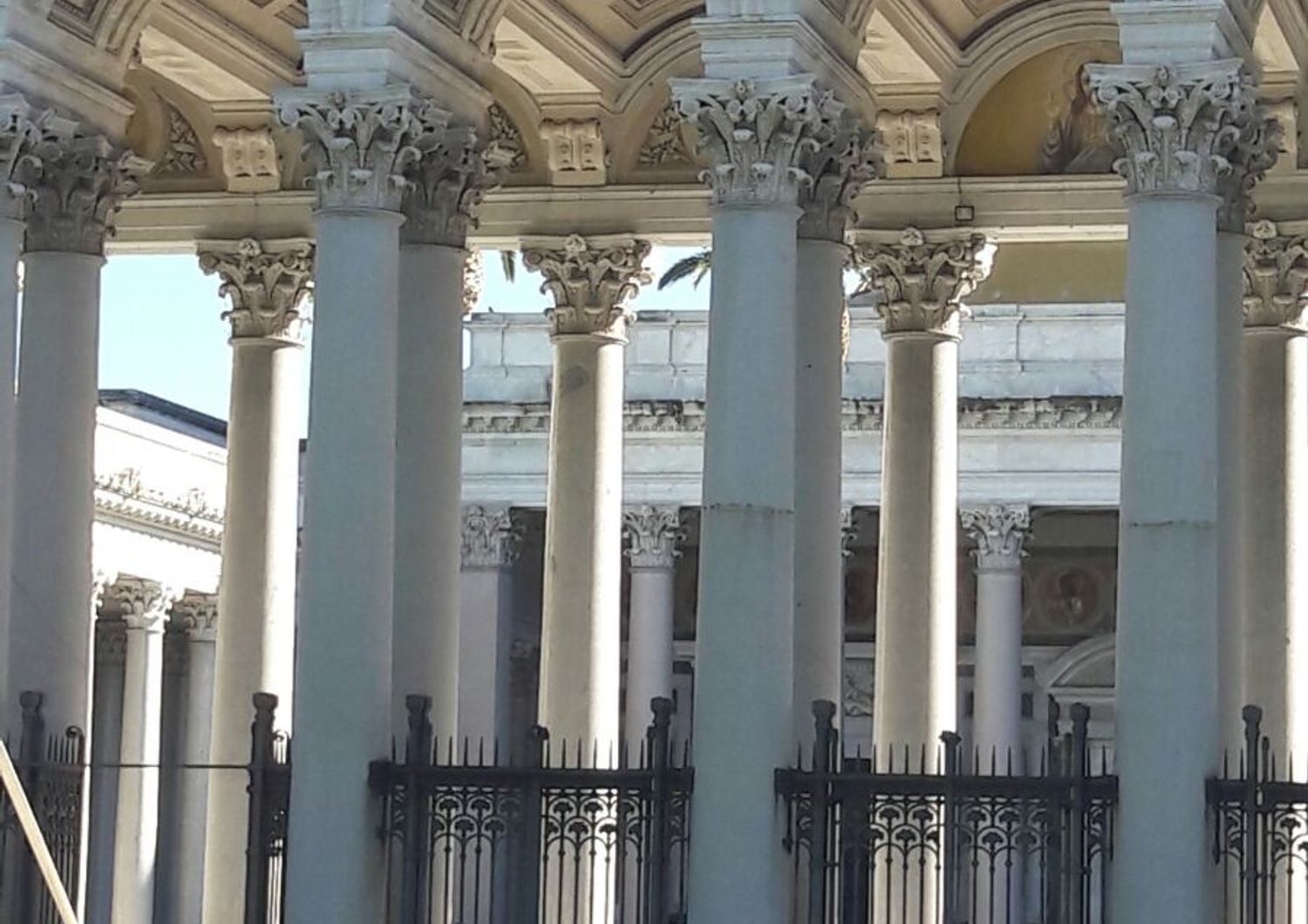 &nbsp;Terremoto centro Italia, Basilica di San Paolo, a Roma (foto di Paolo Giorgi, Agi) 30 ottobre 2016&nbsp;