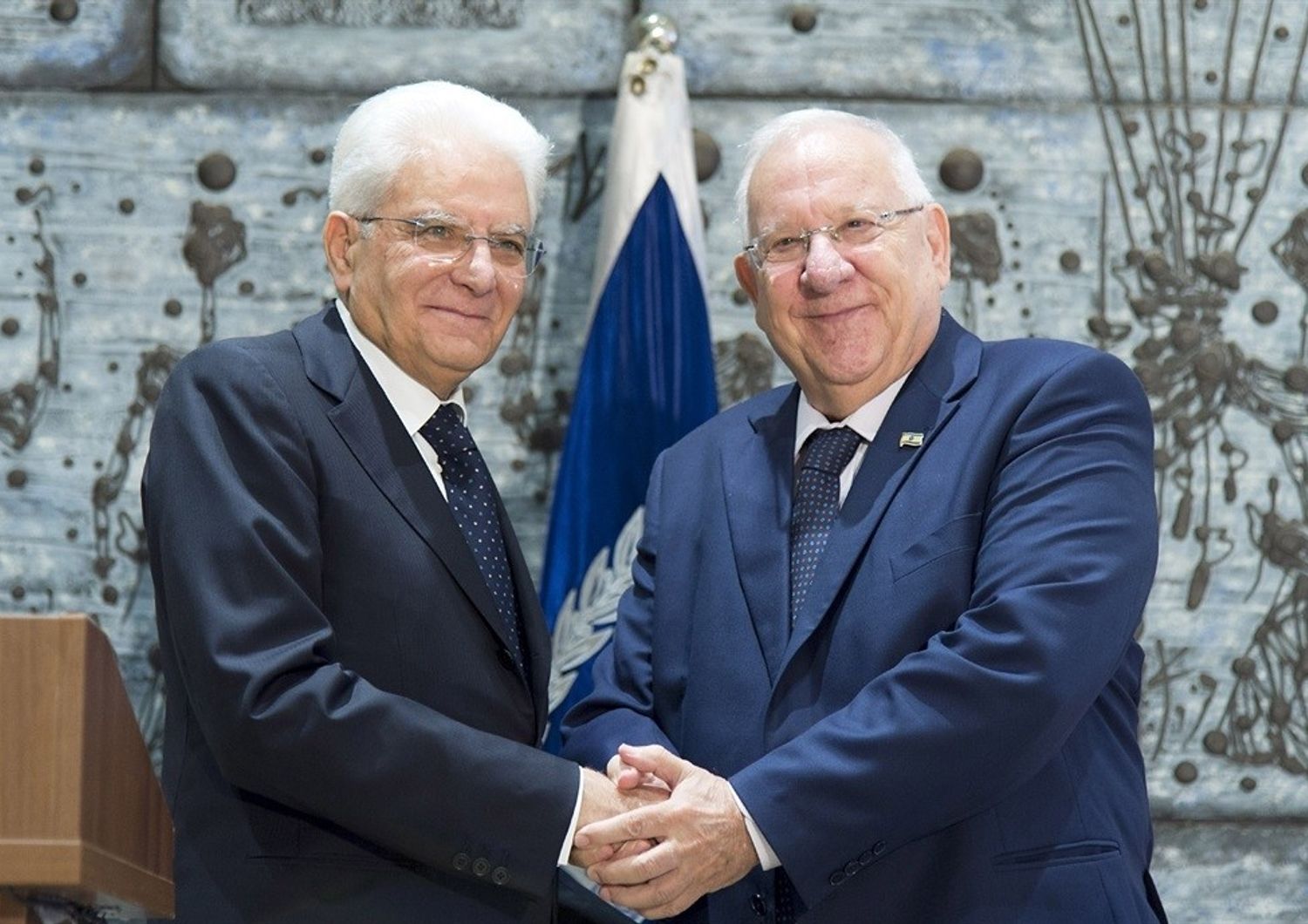 Il Presidente Sergio Mattarella con il Presidente dello Stato d'Israele Reuven Rivlin (foto da sito del Quirinale)&nbsp;