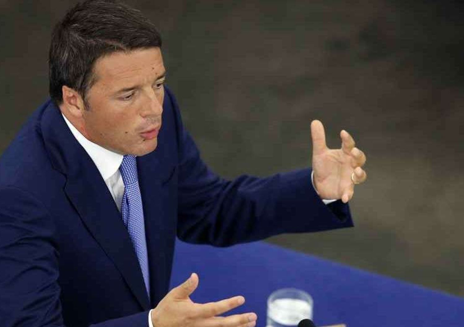 In Ue scontro Renzi-Ppe su flessibilita'. Juncker ora rischia