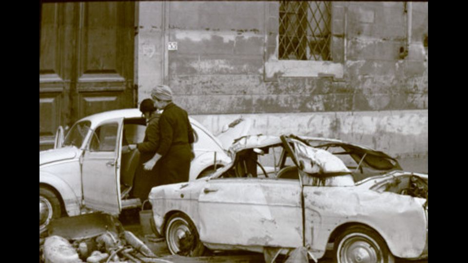&nbsp; &nbsp; Cos&igrave; si presentava Firenze cinquant'anni fa dopo l'alluvione&nbsp;(foto dall'archivio storico di Agi)