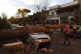 Maltempo sul centro Italia, 2 morti nel Lazio