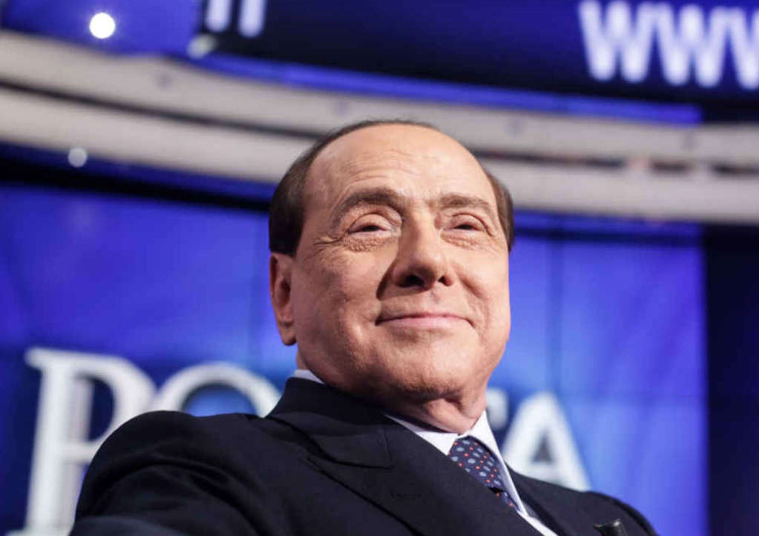Intercettazioni Berlusconi, "Stasera ho due bambine, una giornalista e una brasiliana"