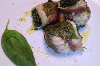 Alcuni dei migliori chef italiani hanno creato dei &ldquo;men&ugrave; presidenziali&rdquo; ad hoc dedicati ai due candidati alla Casa Bianca. Nella foto&nbsp;Involtino di pesce azzurro con verdure di&nbsp;Monica Neri