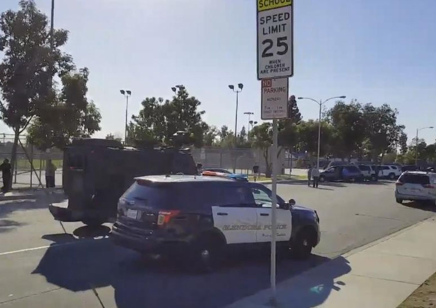 &nbsp;Spari seggio California polizia Azusa (foto video twitter)