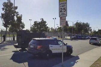 &nbsp;Spari seggio California polizia Azusa (foto video twitter)