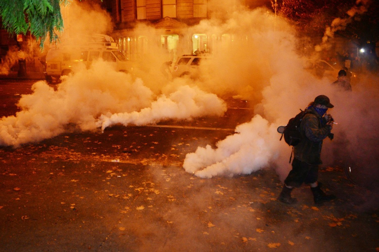 Manifestazioni e scontri con la polizia a Portland&nbsp;(foto Afp)
