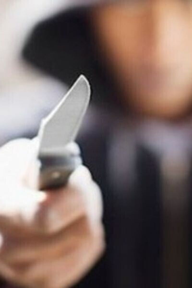 coltello a serramanico