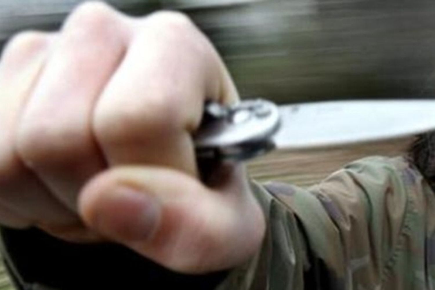 &nbsp;coltello a serramanico